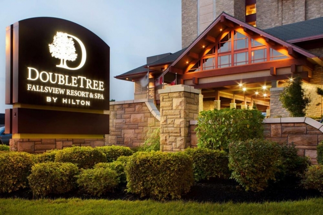 DOUBLETREE FALLSVIEW RESORT & SPA