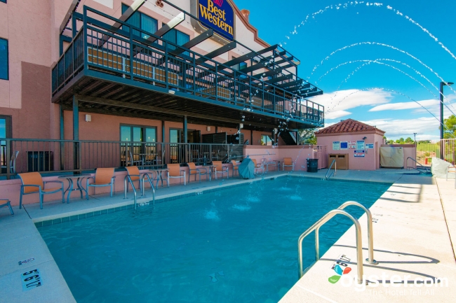 BEST WESTERN VIEW OF LAKE POWELL