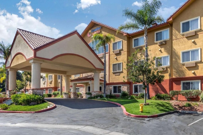 COMFORT INN AND SUITES STEVENSON RANCH 