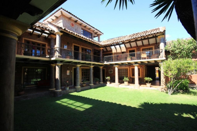 CASA MEXICANA O DIEGO DE MAZARIEGOS O MANSION DEL VALLE