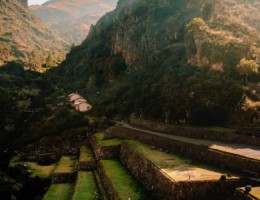ARTE E HISTORIA EN PER 